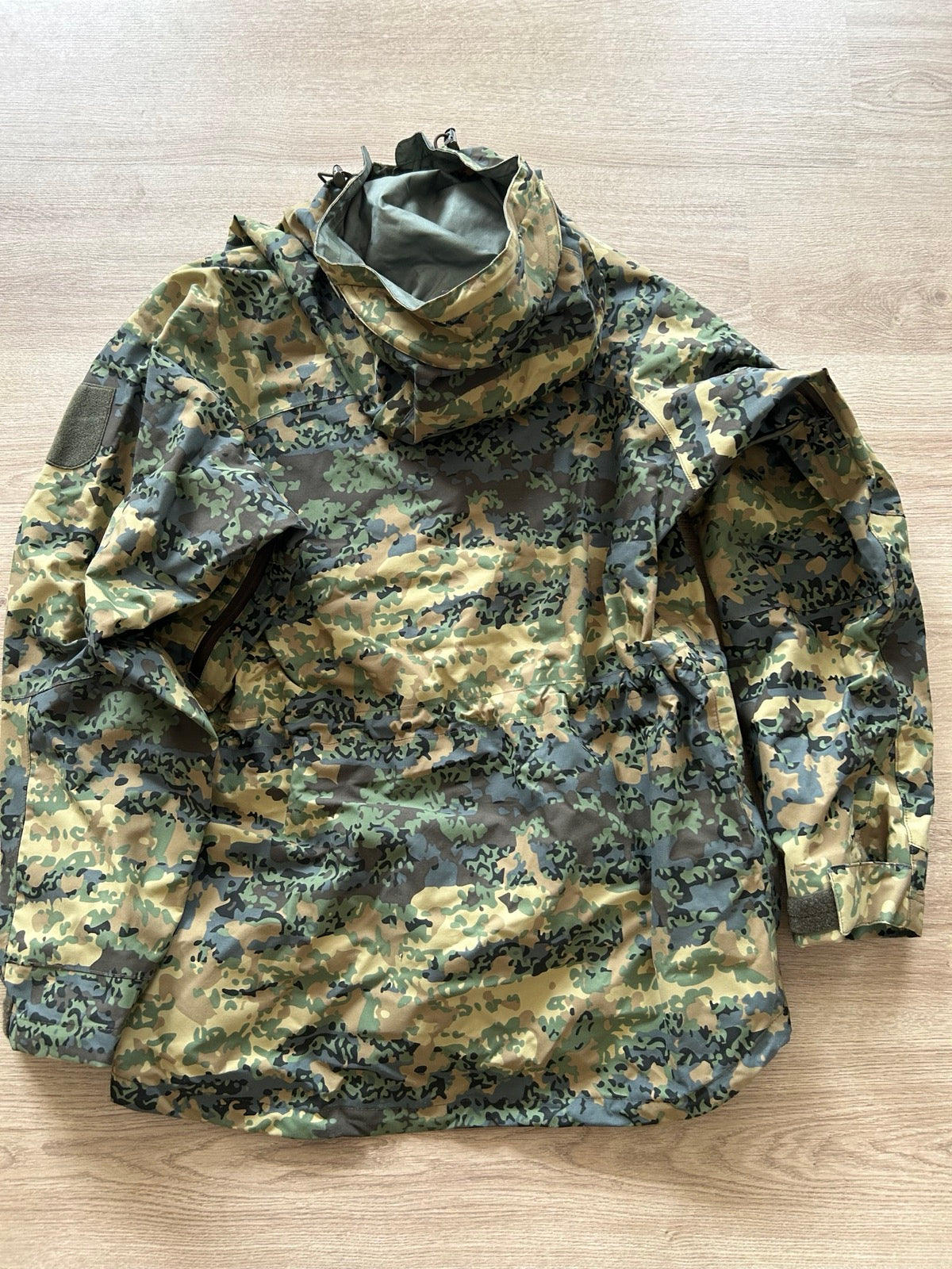 Austrian Tarnanzug Neu Waterproof Jacket