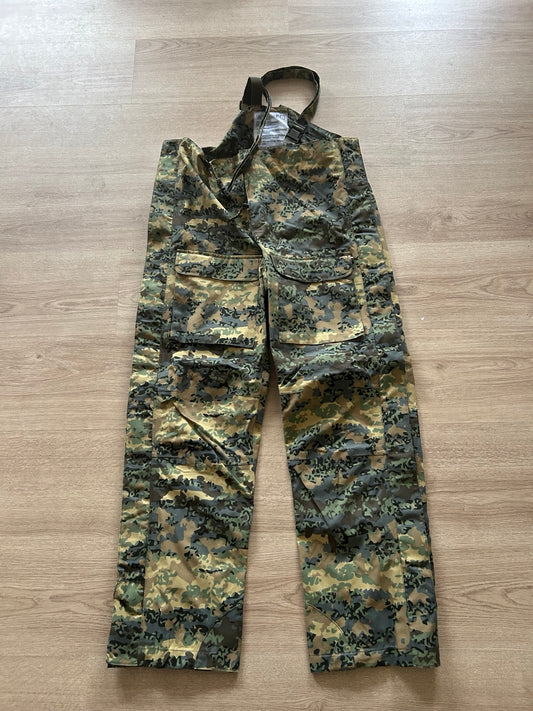 Austrian Tarnanzug Neu Waterproof Pants