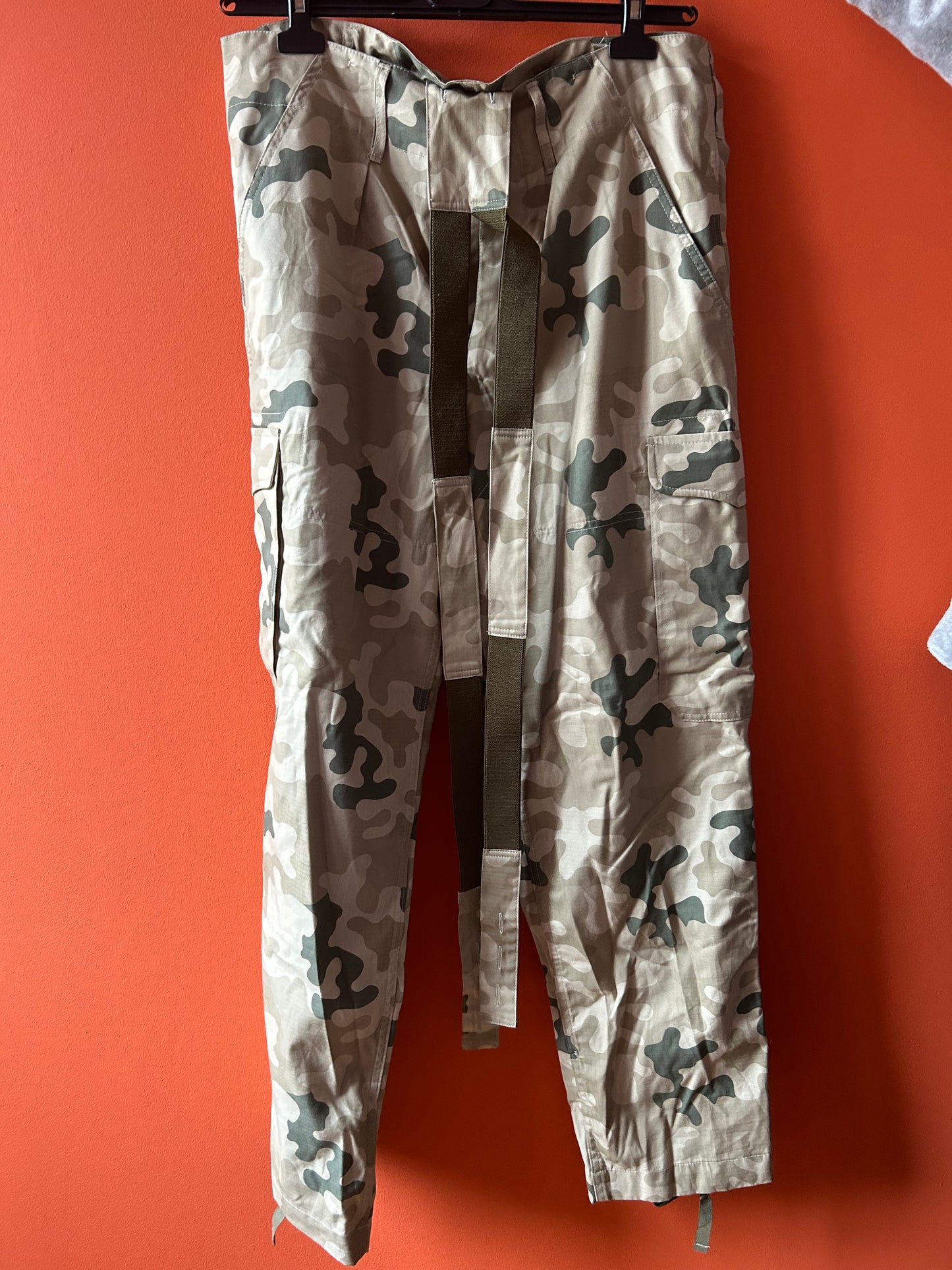 Polish wz2000 Pantera Desert Pants with Suspenders