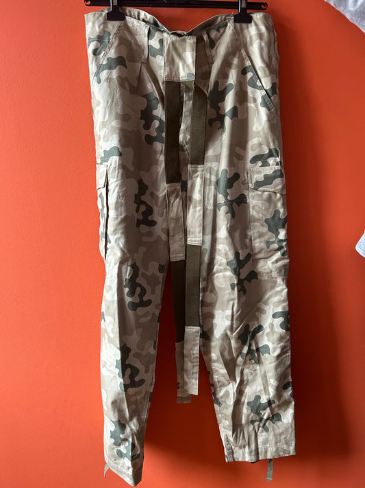 Polish wz2000 Pantera Desert Pants with Suspenders