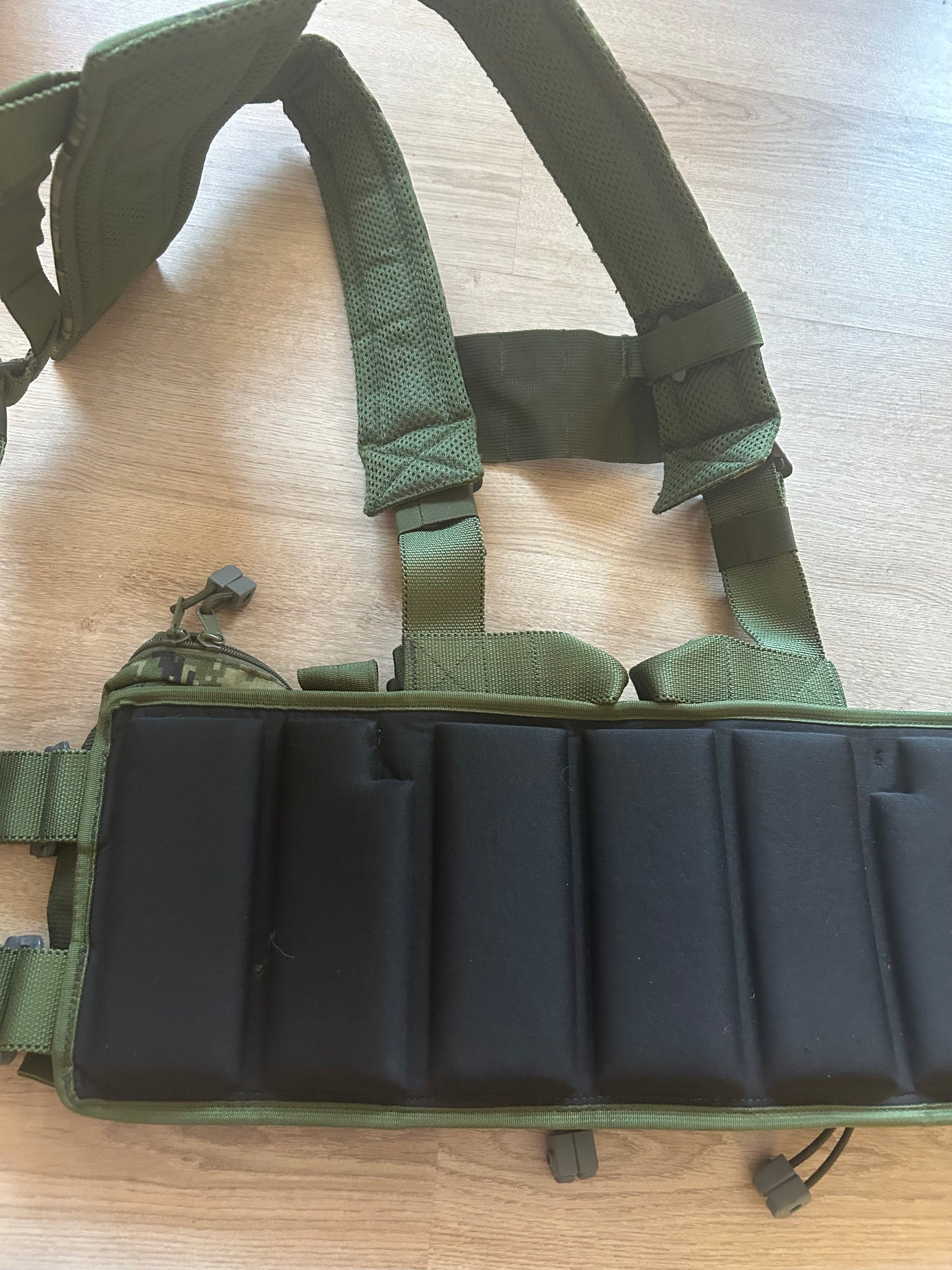 CROPAT Chest Rig with Pouches
